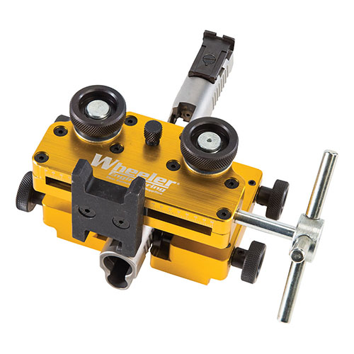 Il Wheeler® Armorer’s Handgun Sight Tool è ideale per regolare, installare o rimuovere mirini a incasso, realizzato con materiali di alta qualità per una lunga durata.