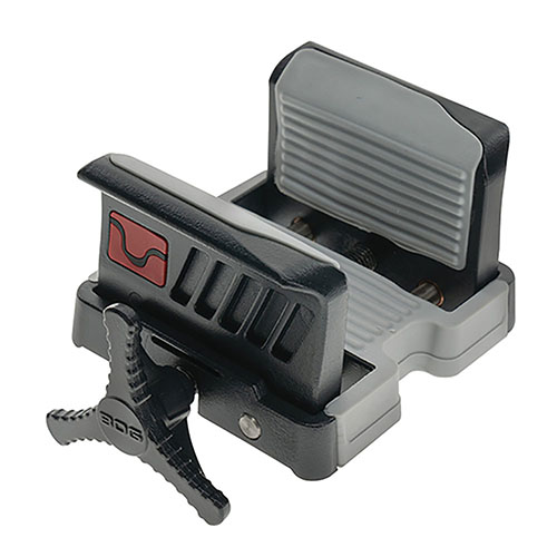 Il BOG DeathGrip™ UltraLite si monta su qualsiasi pod con attacco 1/4 -20 o 3/8”-16, ideale per fucili sportivi e modern sporting rifles.