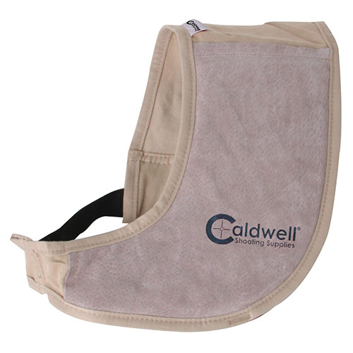 Il Caldwell Field Recoil Shield è leggero, ambidestro e offre protezione dal rinculo con un sistema di montaggio rapido e sicuro, grazie alla chiusura regolabile.