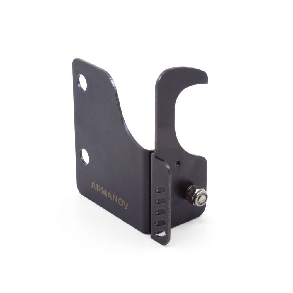 L'interruttore di arresto ARMANOV per Dillon 1050 blocca il caricatore di cartucce, facilitando la manutenzione e l'impostazione senza alimentazione non desiderata.