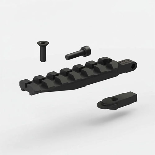 La Picatinny Rail ERATAC per AK47/AK74 offre un'installazione semplice e veloce, garantendo una base solida e resistente per mirini red dot e reflex.