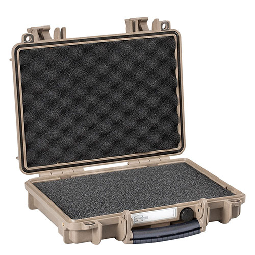 La custodia EXPLORER CASES 3005 offre protezione indistruttibile, resistenza all'acqua, maniglie ergonomiche e opzioni di personalizzazione per il trasporto sicuro delle armi.