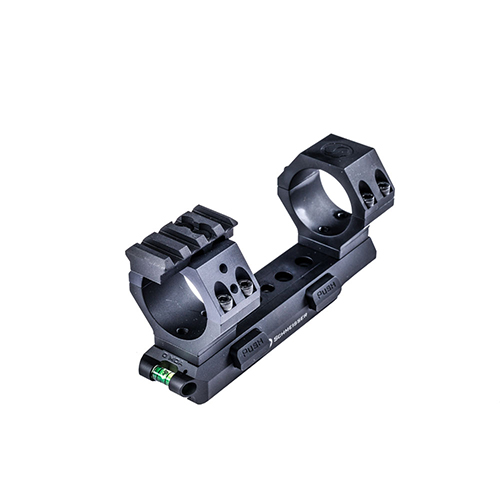 Il montaggio SCHMEISSER USM-SCOPE 34MM offre un rilascio rapido, regolazioni personalizzabili e ripetibilità al 100% su diverse rotaie Picatinny, ideale per ogni tiratore.