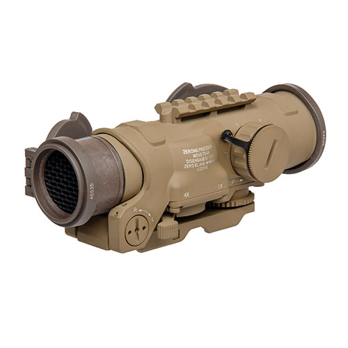 L'ELCAN 1.5-6x42mm offre un campo visivo chiaro, ingrandimento regolabile e reticolo illuminato, ideale per l'AR-15 e disponibile in finiture nere o FDE.