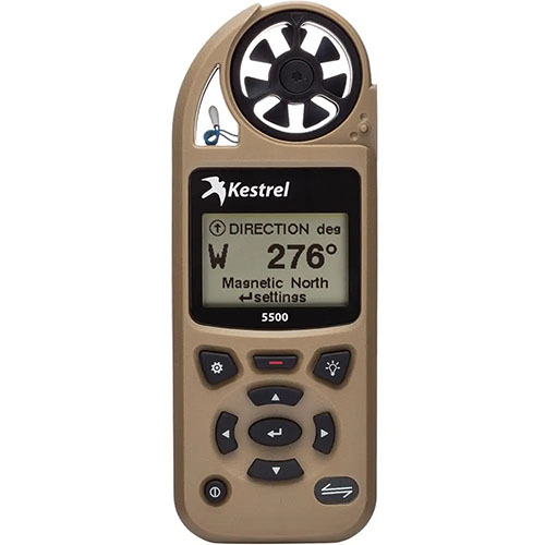 Scopri il Kestrel 5500: un misuratore meteorologico preciso e resistente, ideale per attività all'aperto come il tiro, con display avanzato e connettività smartphone.