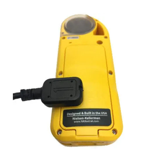 Il cavo USB Kestrel per la serie 5000 consente una connessione facile e veloce ai computer, ideale per aggiornamenti firmware e trasferimento dati.