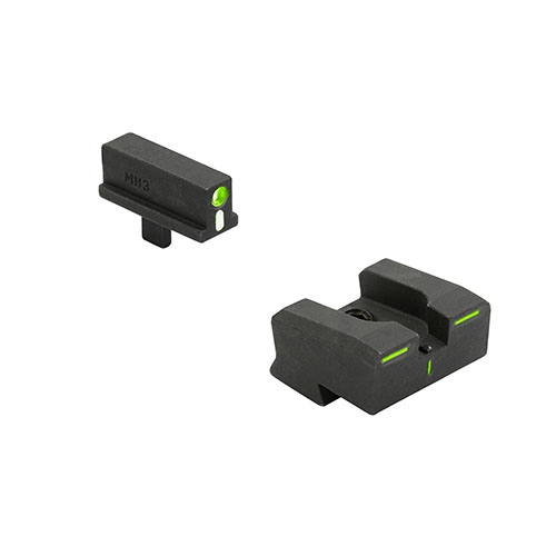 I mirini notturni auto-illuminati MEPROLIGHT® Tru-Dot® R4E migliorano la precisione in condizioni di scarsa illuminazione, con un aumento dell'85% nella capacità di colpire.