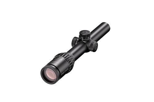 Scopri il 1–8x24 Exos TMR, un'ottica versatile con ingrandimento variabile, reticolo TMR e BDC II LT, perfetta per il CQB e il tiro a lunga distanza.
