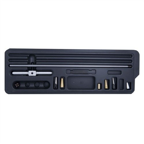 .32 Intermediate Chamfering Kit di Brownells offre un taglio preciso e senza vibrazioni, eliminando l'accumulo di residui per prestazioni ottimali.