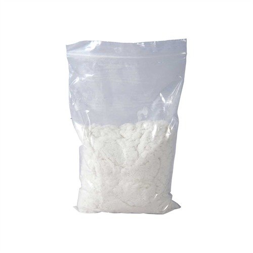 Acraglas FLOC FIBER di Brownells è un kit facile da usare che rinforza il calcio, è resistente agli acidi e all'acqua, e semplifica l'inletting.