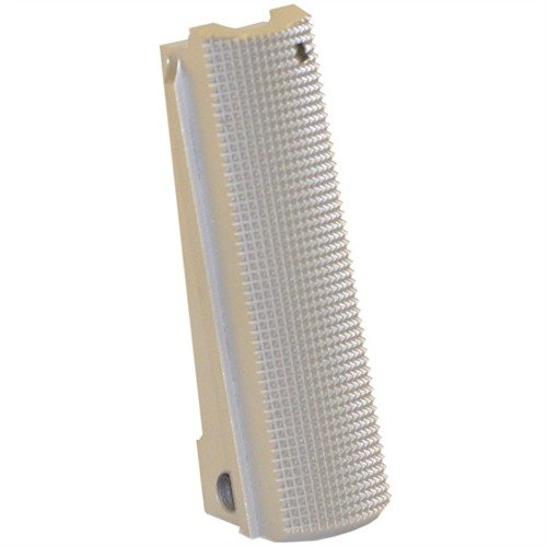 L'alloggiamento piatto per mainspring 1911 di Ed Brown offre un design elegante con checkering 25 lpi, garantendo un'ottima presa senza danneggiare la mano.