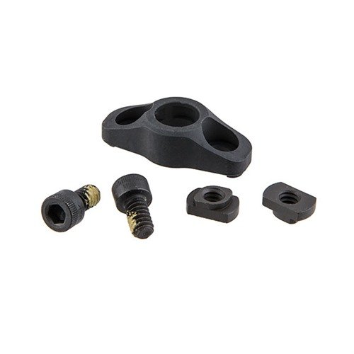 Il M-LOK QD Sling Mount offre un punto di attacco anteriore per slings Magpul MS4 e altri slings QD, realizzato in alluminio anodizzato Mil-Spec.