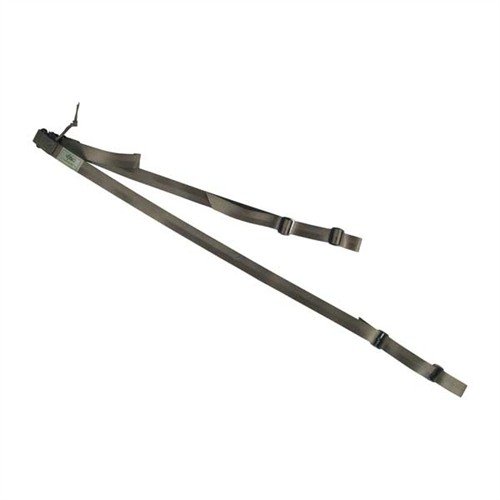 La V-TAC Sling offre regolazione istantanea, permettendo transizioni rapide tra le spalle e un uso versatile come sling di supporto per il tiro.