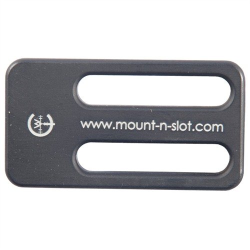 L'adattatore in alluminio 2 TO 1 POINT TRIGLIDE trasforma rapidamente la tua slinga a 2 punti in una slinga a punto singolo altamente manovrabile.