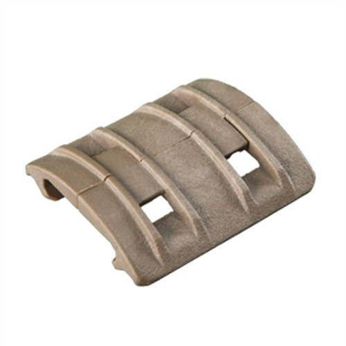 I pannelli XTM Enhanced Rail offrono una texture antiscivolo, si montano facilmente su rail Picatinny 1913 e permettono la gestione dei cavi per luci/laser.