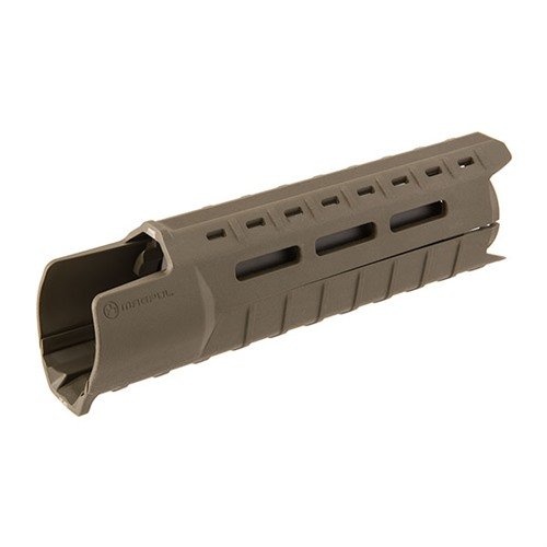 Il handguard MOE-SL di MAGPUL offre un design leggero e slanciato, facile da installare, con protezione termica e slot M-LOK per accessori.