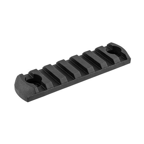 Il M-LOK Polymer Rail da 7 slot offre un modo economico per montare accessori Picatinny su hand guards compatibili, con robustezza e leggerezza.