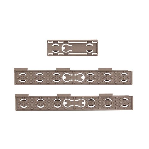 Il Kit di Gestione Cavi KAC Keymod offre pannelli in polimero da 5,5