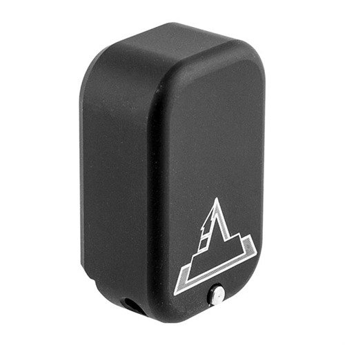 Il base pad +3/+4 per Glock® 17/22 offre un design brevettato, facile da installare, capacità aumentata e costruzione in alluminio CNC anodizzato per prestazioni superiori.