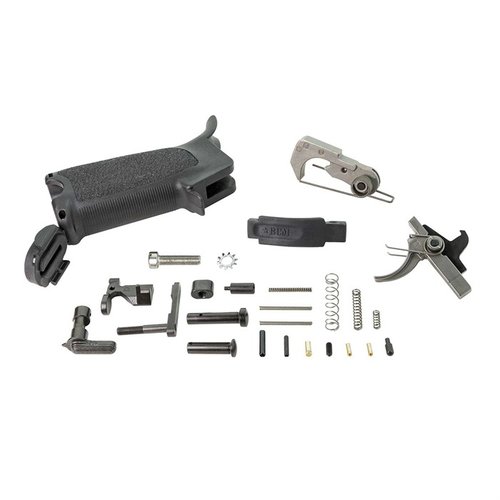Il kit AR-15 BCMGUNFIGHTER™ include componenti di qualità Mil-Spec e aggiornamenti come il BCM PNT™ Trigger Assembly e il BCM Pistol Grip, Mod 3.