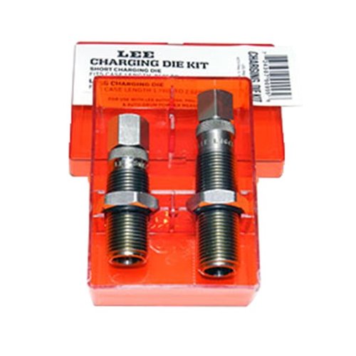 Il Lee Rifle Charging Die consente di caricare cartucce di piccolo volume utilizzando l'Auto Disk Powder Measure, senza espandere la bocca della cartuccia.