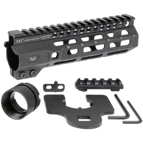 Il Combat M-LOK Free Float Handguard per AR-15 è realizzato in alluminio, offre sette punti di attacco M-LOK, una guida Picatinny e design anti-rotazione.