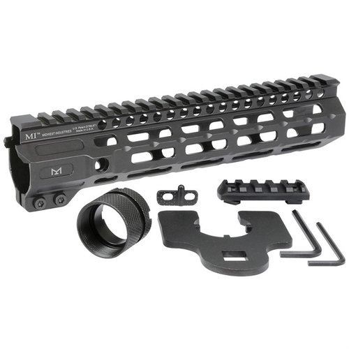 Il Combat M-LOK Handguard per AR-15 offre un design free-float in alluminio, sette punti di attacco M-LOK e un rail Picatinny per personalizzare il tuo fucile.