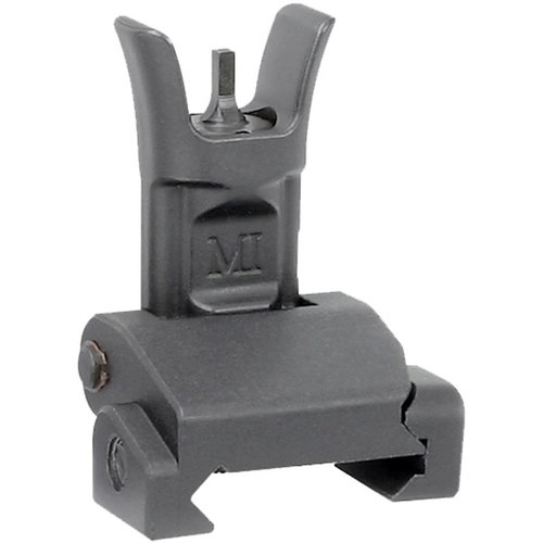 Il mirino anteriore pieghevole AR-15 Combat di Midwest Industries offre un'opzione di mira di emergenza, costruito in acciaio e alluminio, leggero e resistente.