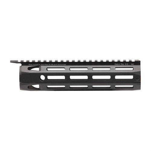 L'AR-15 Omega Rail M-LOK di Daniel Defense offre un design free float, installazione facile senza modifiche, e costruzione in alluminio di grado aeronautico.