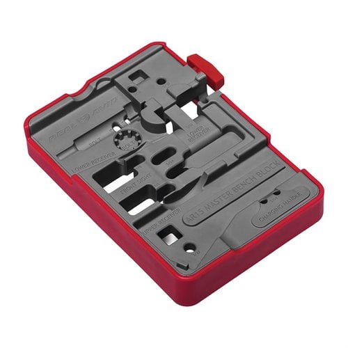 Il Real Avid AR15 Master Bench Block offre stabilità, supporto per 5 componenti e un magnete interno per tenere fermi pin e molle durante l'assemblaggio.