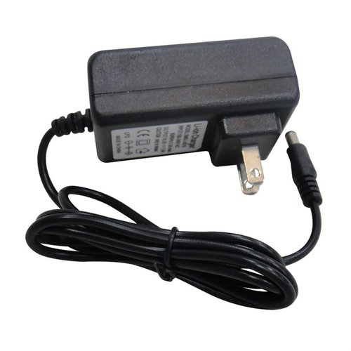 Il caricabatterie LR-3/MARKSMAN STANDARD di LONGSHOT ricarica rapidamente le batterie al litio delle telecamere, ideale per sessioni prolungate e riprese multi-giorno.