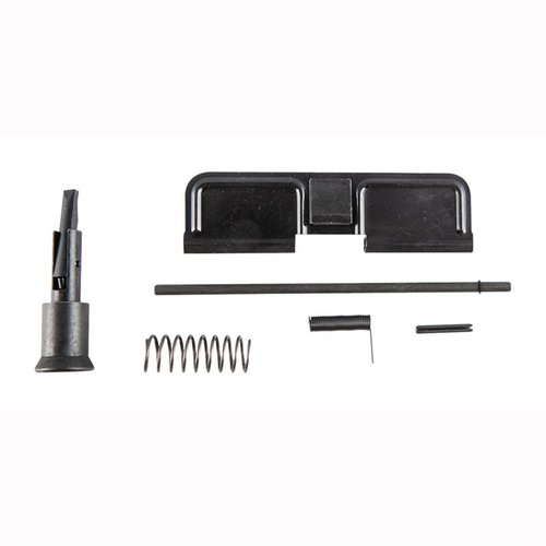 Il kit di parti per upper receiver AR-15 di Rise Armament include tutto il necessario: Dust Cover, Forward Assist e relativi componenti per completare il tuo progetto.