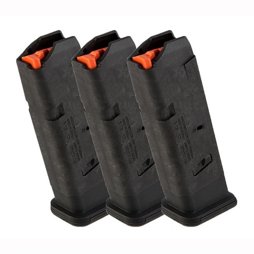 I caricatori PMAG® GL9® per Glock® 17 sono realizzati in polimero resistente, con boccole rinforzate e molla in acciaio inox per un'alimentazione affidabile.