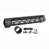 L'AR .308 Combat Rail Handguard M-LOK di Midwest Industries offre versatilità e durata, con design free-float, compatibilità DPMS e attacchi rapidi per slinga.