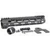 I handguard AR-15 M-LOK 10.5" sono leggeri, con design slim, realizzati in alluminio anodizzato, e includono una guida Picatinny e slot M-Lok per accessori.