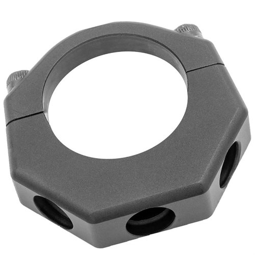 Il TRI-BASE BUFFER TUBE SLING MOUNT consente di montare tre posizioni per la sling su un buffer tube mil-spec, senza smontare l'arma e realizzato in alluminio 6061.