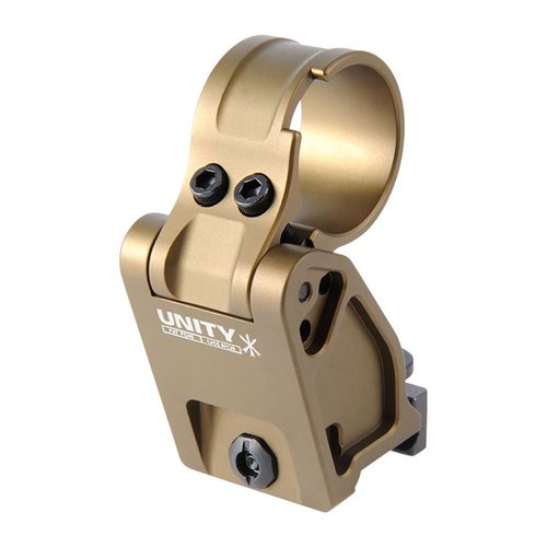 Il montaggio FAST FTC offre un meccanismo Flip-To-Center, stoccaggio sicuro, profilo basso e compatibilità con i mirini Aimpoint e altri mirini 30mm.