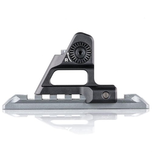 I mirini fissi Scalarworks Peak offrono la familiarità degli A2 con miglioramenti moderni, regolabili, in alluminio 7075 T6, ideali per carabine AR-15.