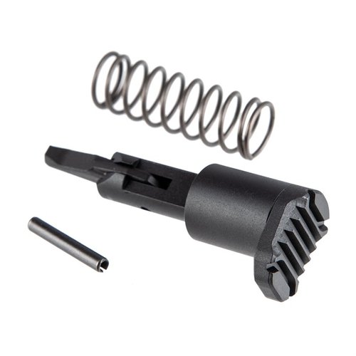 L'AR-15 Extended Forward Assist di Strike Industries offre un'area di contatto maggiore, design ergonomico, costruzione leggera in alluminio 6061-T6 e lunga durata.