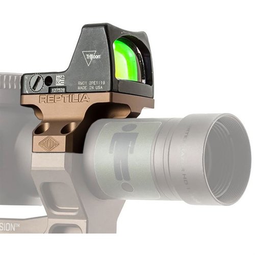 Il Reptilia ROF-90 è un upgrade per montaggi di ottiche, offre un punto di montaggio a 90° per Trijicon RMR, garantendo una visione chiara e rapida.