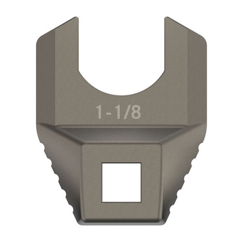 La MASTER-FIT FREE-FLOAT BARREL NUT WRENCH è realizzata in acciaio inossidabile rivestito in titanio, offre una presa solida e precisione per applicare la coppia senza danneggiare i componenti.