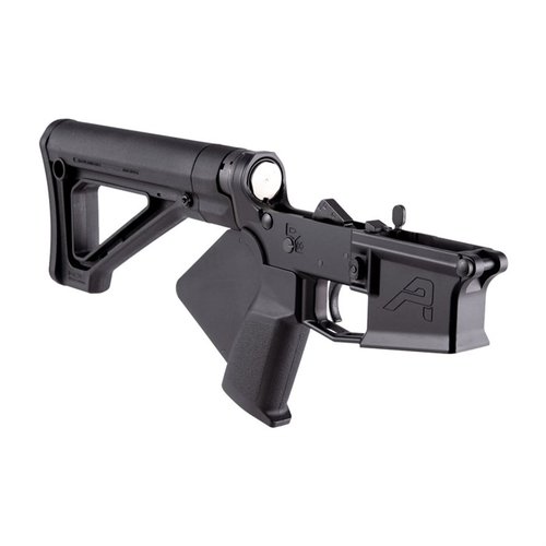 Il ricevitore inferiore completo M4E1 di Aero Precision offre un'impugnatura featureless Strike Industries e un calcio fisso Magpul MOE, conforme ai criteri DOJ della California.