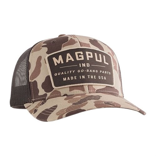 Scopri il GO BANG TRUCKER HAT di Magpul: un cappellino trucker con design a sei pannelli, traspirante, con chiusura regolabile e patch ricamata.