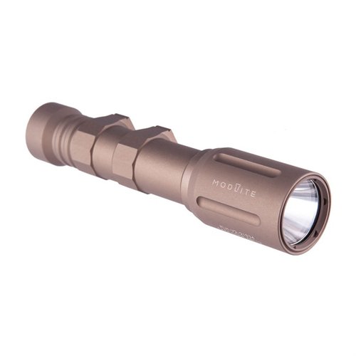 Il Modlite PLHv2 18650 offre 1350 lumen, una durata di 75 minuti, costruzione robusta e ottima resa di luce, ideale per uso interno ed esterno.