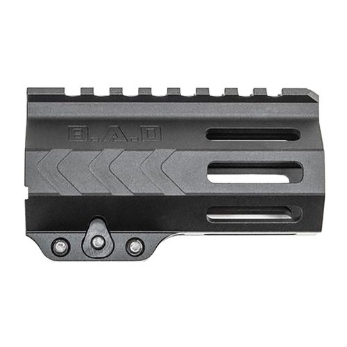 Il sistema di rail WORKHORSE® M-LOK® è leggero e snello, offre montaggi M-LOK® e una rail Picatinny MIL-SPEC, disponibile in diverse lunghezze.