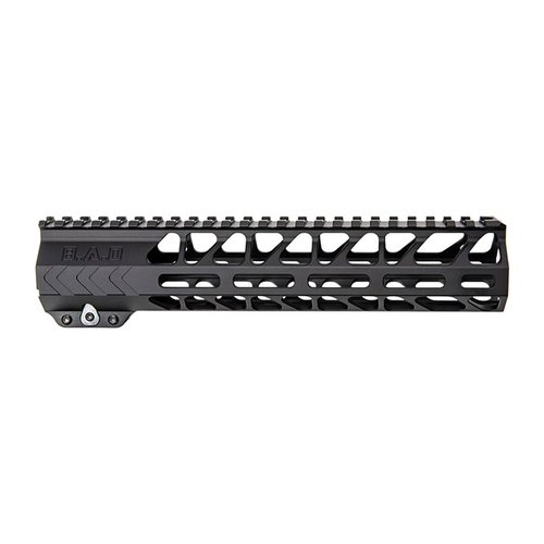 Il sistema di rail WORKHORSE® M-LOK® è leggero e slimline, con opzioni di montaggio M-LOK® e una finitura in alluminio anodizzato nero per prestazioni ottimali.