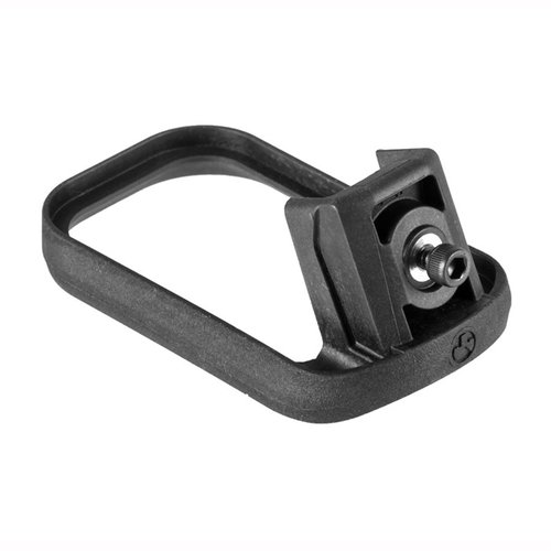 Il Magpul GL Enhanced Magazine Well per GLOCK 17 GEN 3 garantisce un'inserzione rapida dei caricatori in situazioni di stress, con design ergonomico e minima visibilità.