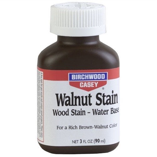 Tratta i tuoi legni con il BC Walnut Wood Stain 3oz di Birchwood Casey: colore marrone intenso, facile da controllare e resistente al sole, ideale per legni chiari.