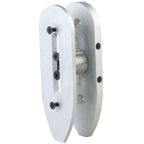 Il STANDARD ADJUSTABLE BUTT PLATE offre regolazioni in lunghezza, drop e rotazione per una perfetta adattabilità alla tua arma e un maggiore comfort di sparo.
