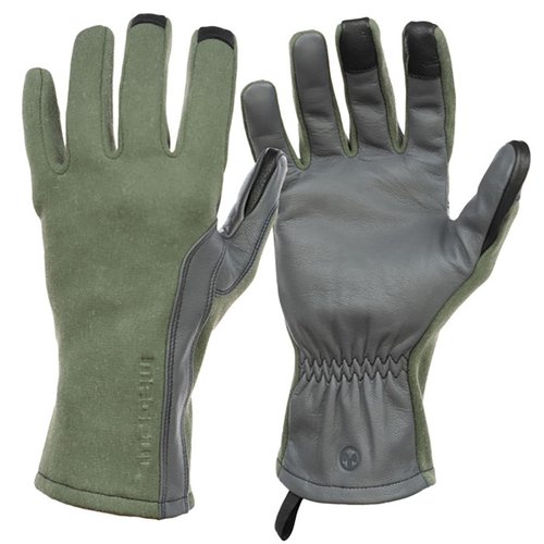 I guanti MAGPUL® Flight Glove 2.0 offrono protezione flash-resistant, controllo superiore con palmo in pelle di capra e compatibilità touchscreen a tre dita.